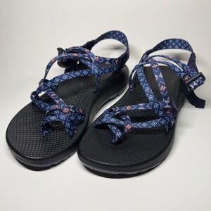 Chaco Women Size 9 Sandals Blue Geometric Pattern Adjustable Straps